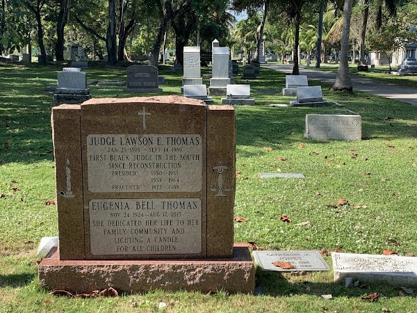 Miami City Cemetery grounds