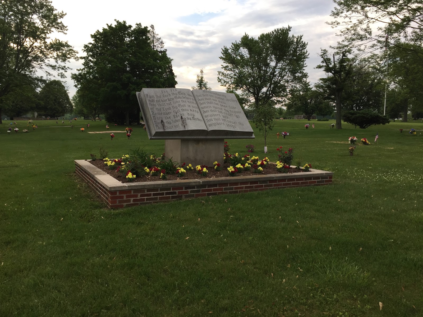 Miami Memorial Park Inc cemetery grounds and headstones