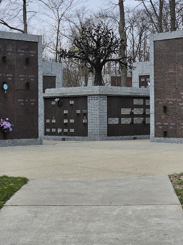 Michigan Memorial Park Cemetery grounds