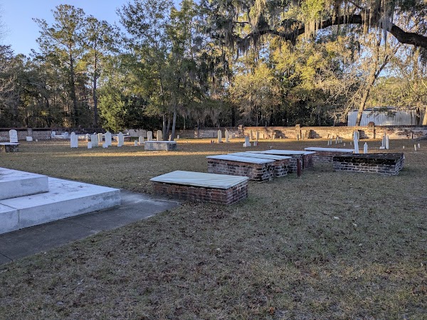 Midway Cemetery grounds