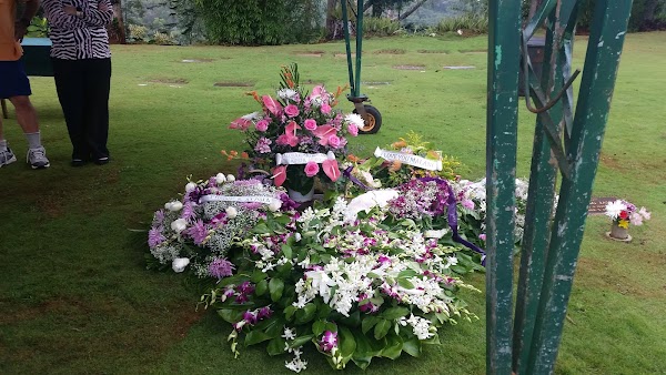 Mililani Memorial Park & Mortuary grounds