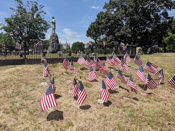 Mineral Spring Cemetery grounds
