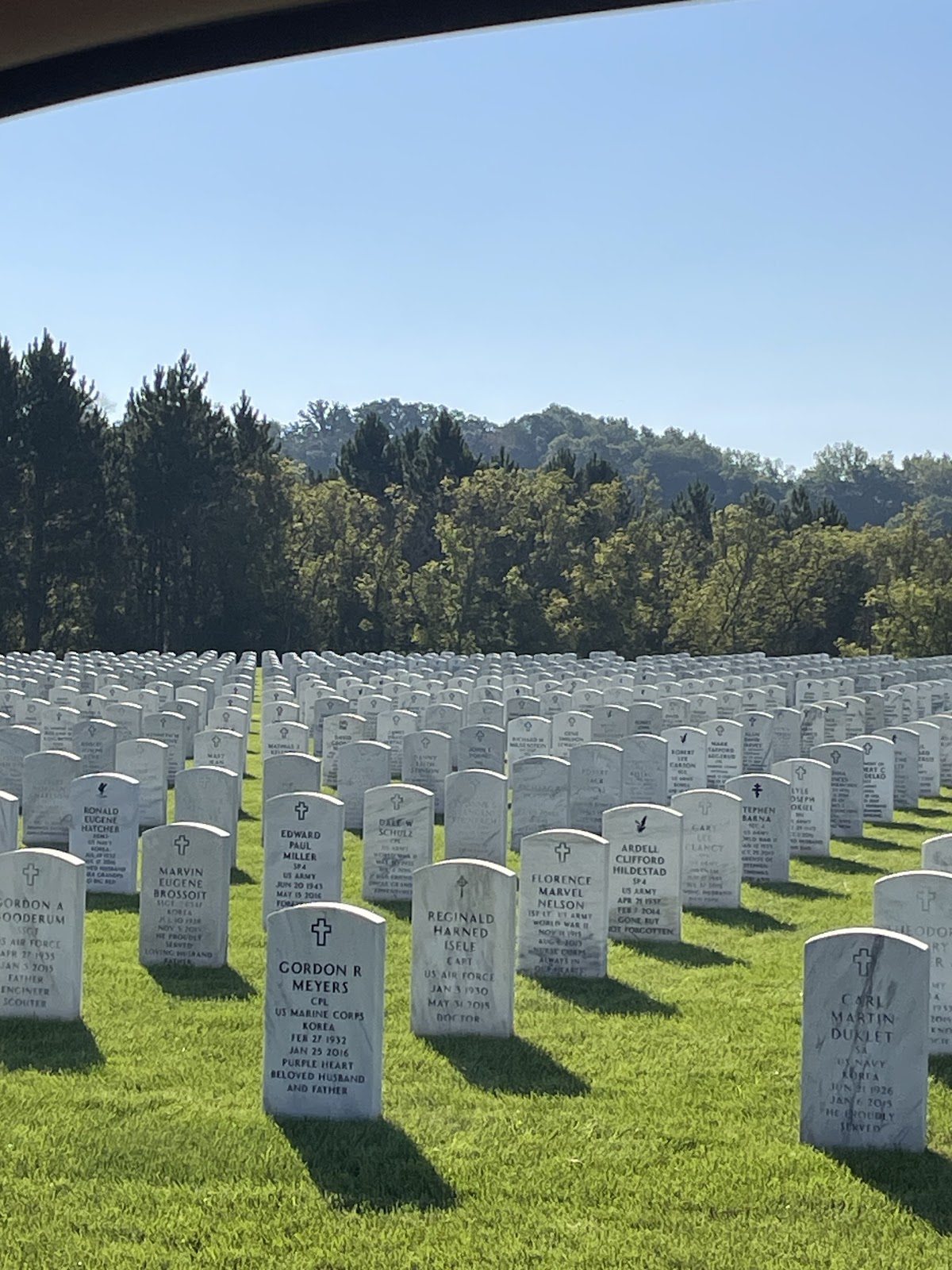 Minnesota State Veteran's Cemetery cemetery grounds and headstones