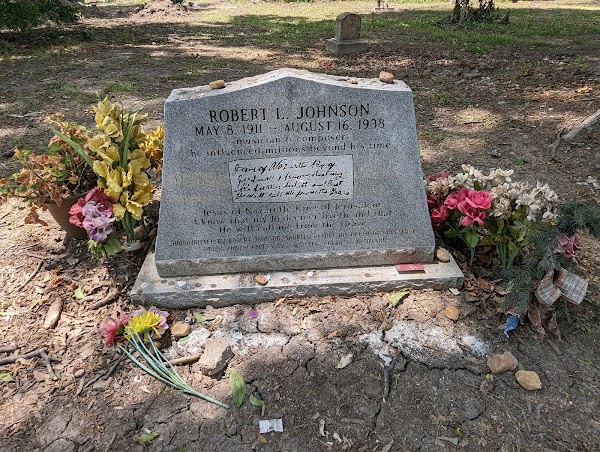 Mississippi Blues Trail – Robert Johnson Gravesite grounds