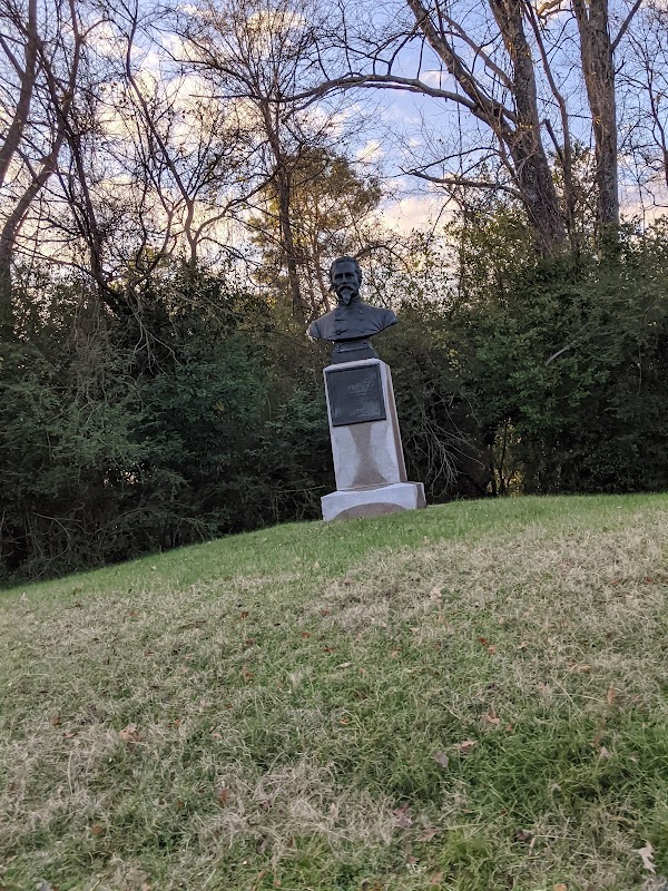 Mississippi Monument grounds