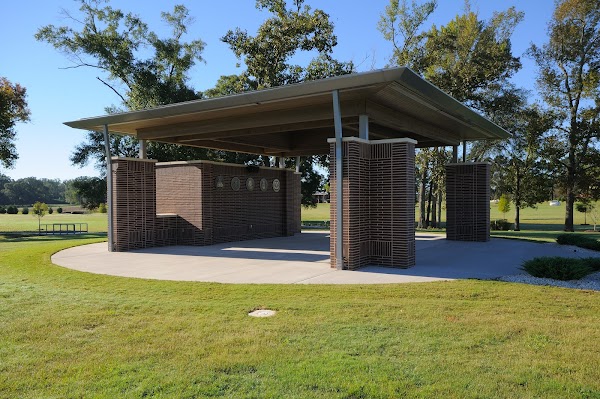 Mississippi Veterans Memorial Cemetery grounds