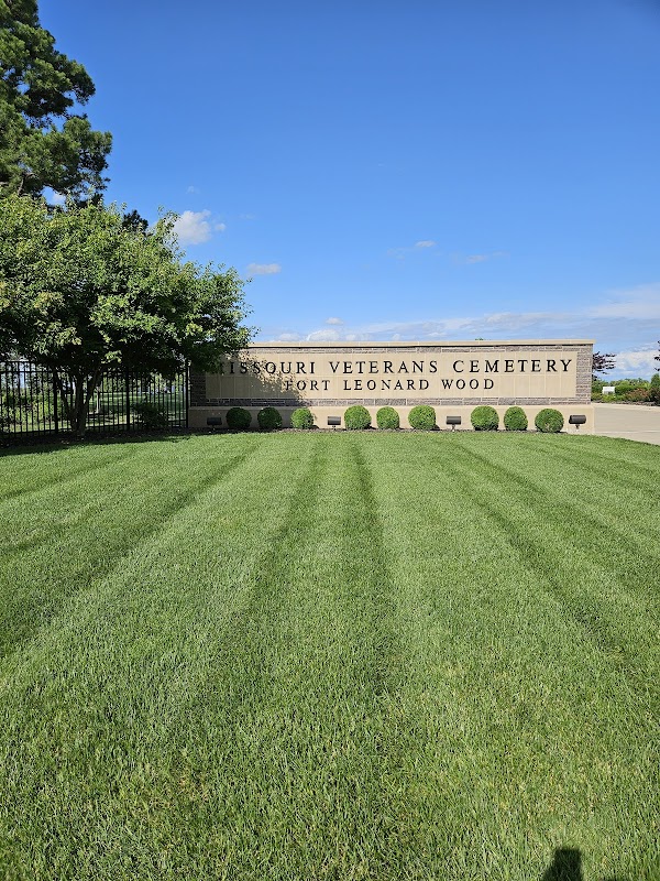 Missouri Veterans Cemetery Fort Leonard Wood grounds