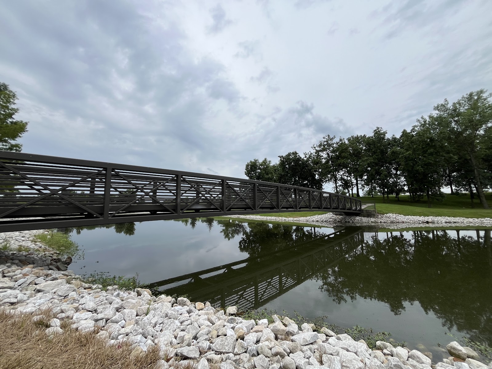 Missouri Veterans Cemetery cemetery grounds and headstones