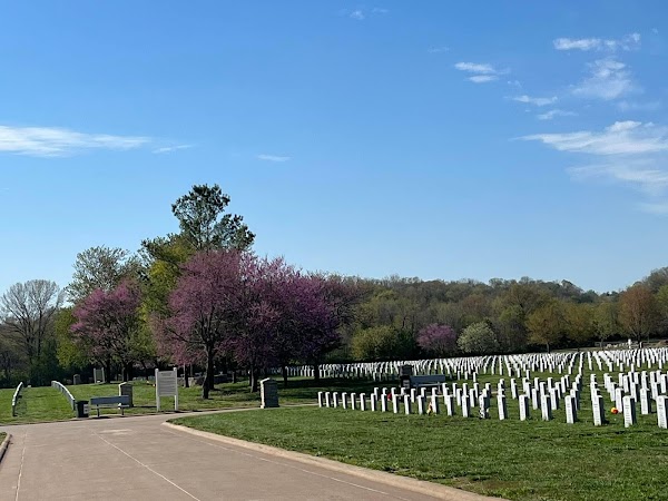 Missouri Veterans Cemetery grounds
