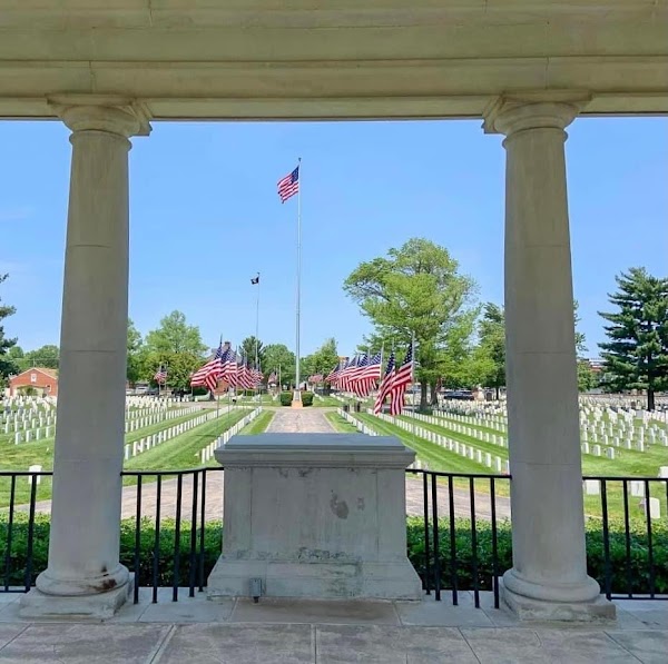 Missouri Veterans Cemetery grounds