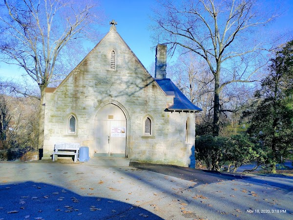 Monongahela Cemetery grounds