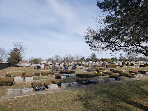 Montefiore Cemetery grounds