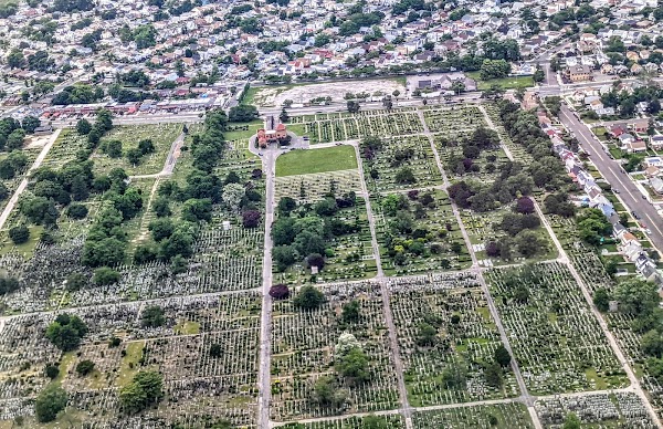 Montefiore Cemetery grounds