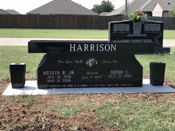 Moore Cemetery grounds