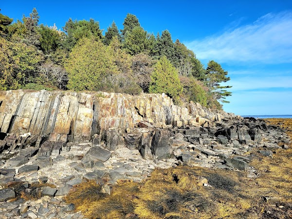 Moose Point State Park grounds
