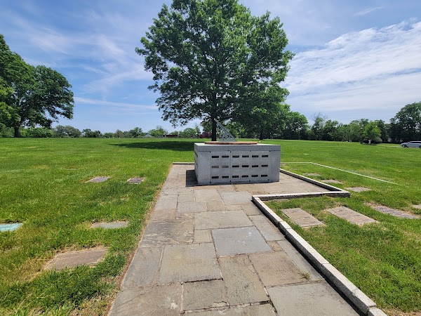 Moreland Memorial Park Cemetery grounds