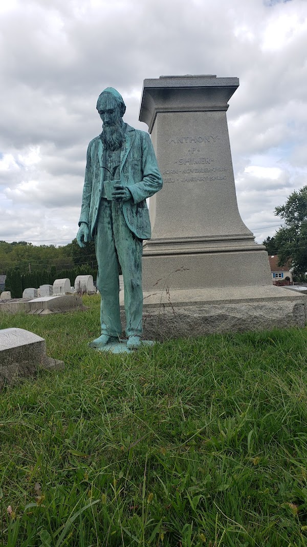 Morris Cemetery grounds