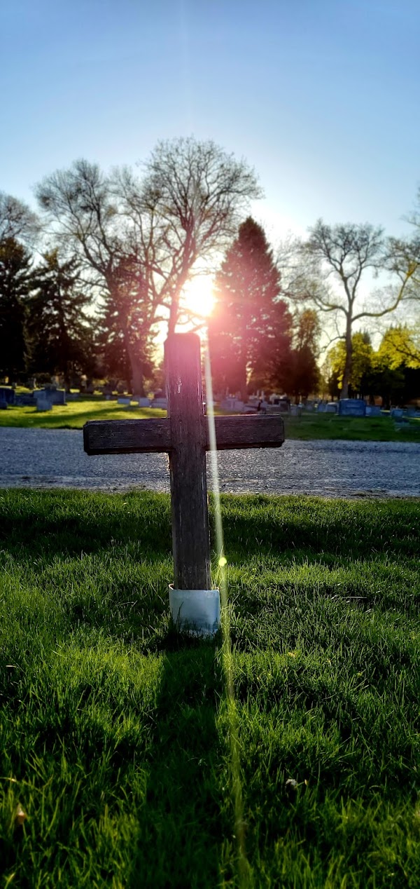 Morris Hill Cemetery grounds