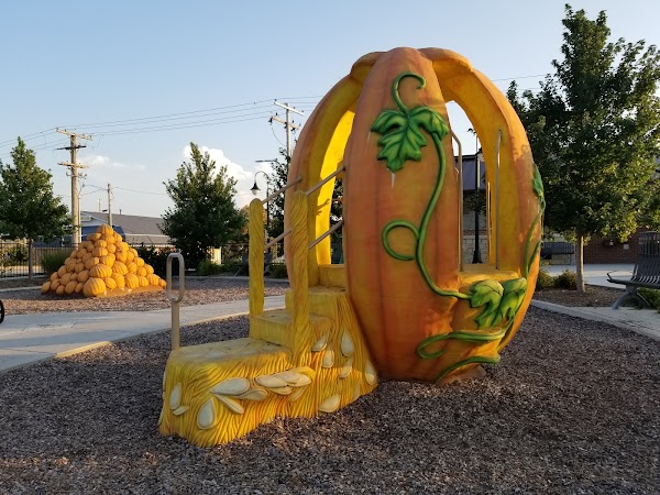 Morton Memorial Park grounds