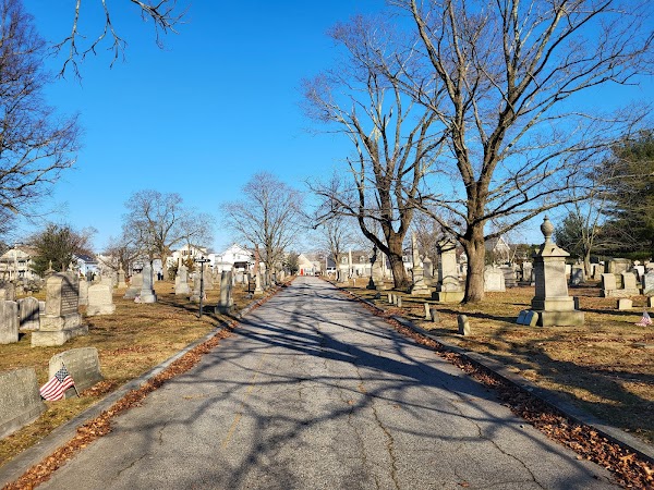 Moshassuck Cemetery grounds
