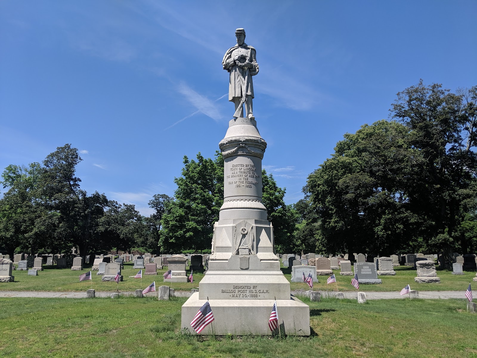 Moshassuck Cemetery cemetery grounds and headstones