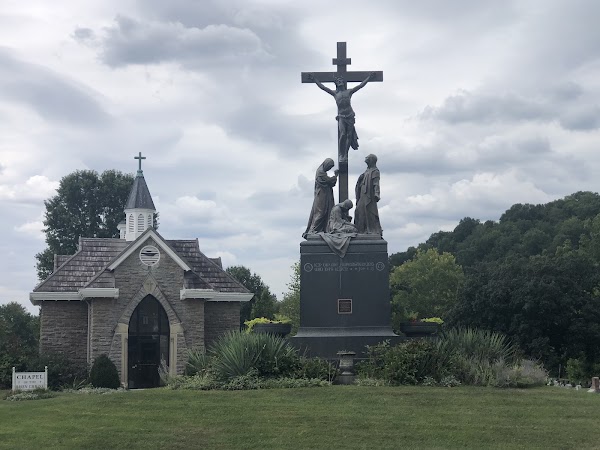 Mother of God Cemetery Assn., Inc grounds