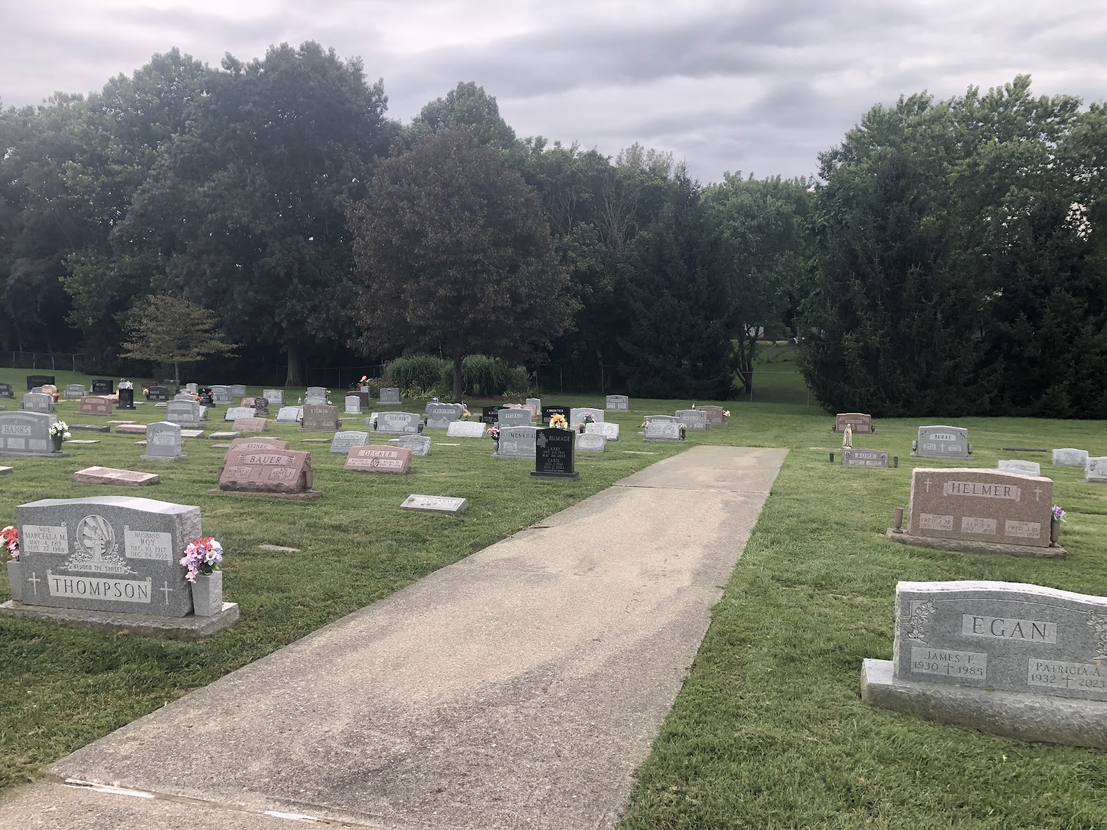 Mother of God Cemetery Assn., Inc cemetery grounds and headstones