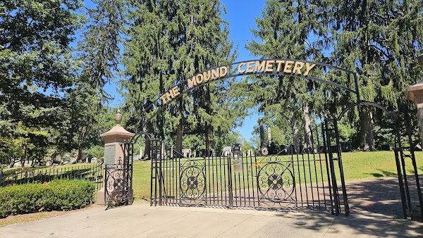 Mound Cemetery grounds