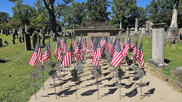 Mound Cemetery grounds