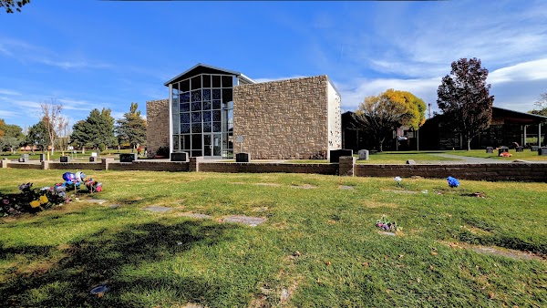 Mount Calvary Cemetery grounds