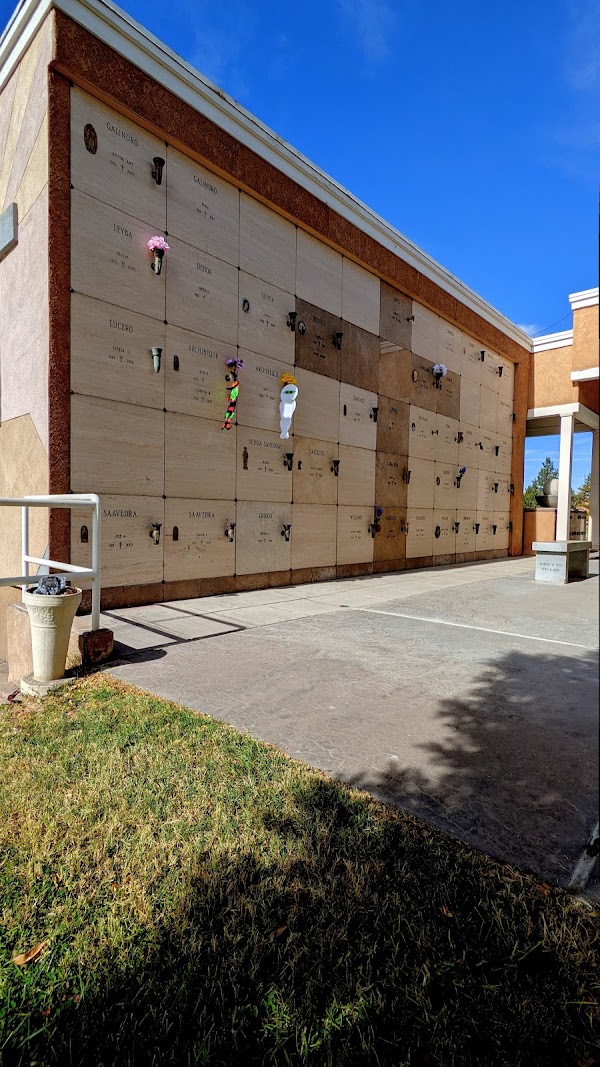 Mount Calvary Cemetery grounds
