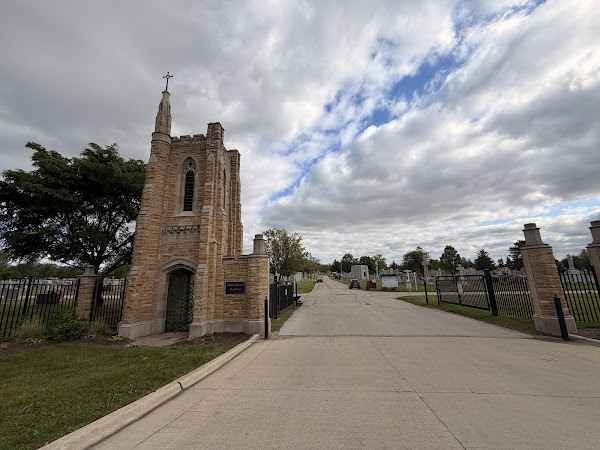 Mount Carmel Catholic Cemetery grounds
