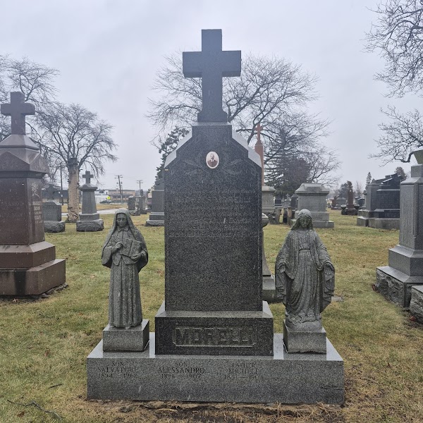Mount Carmel Catholic Cemetery grounds