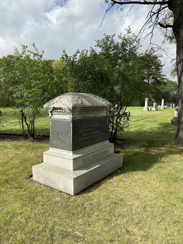 Mount Emblem Cemetery grounds
