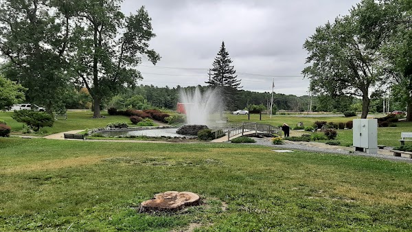 Mount Hope Cemetery grounds