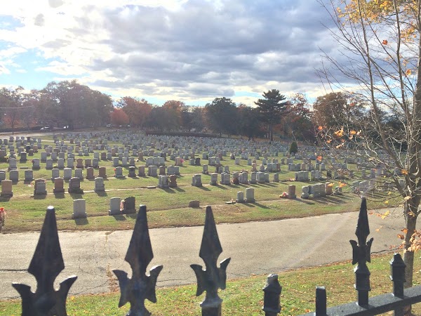 Mount Hope Cemetery grounds
