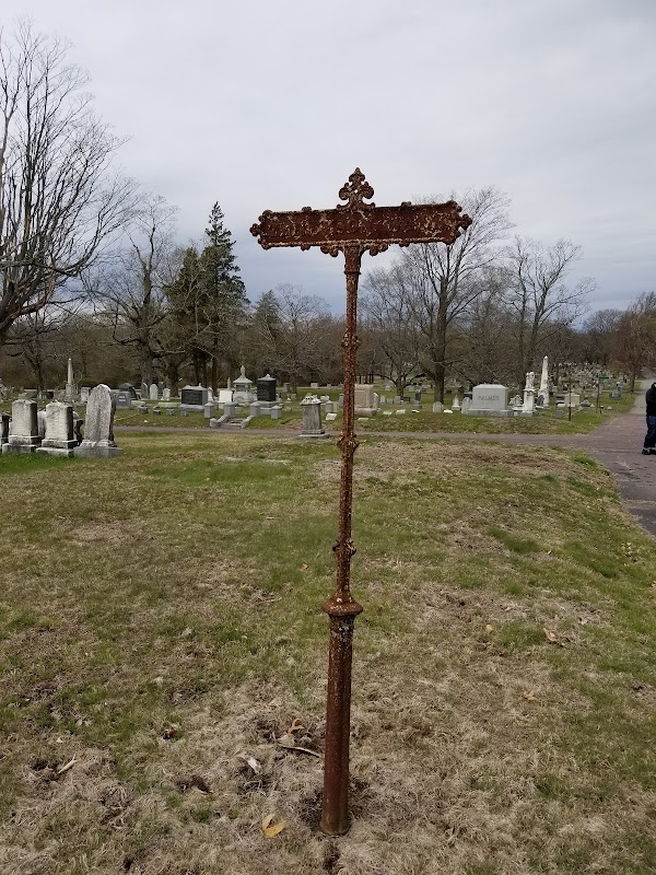 Mount Hope Cemetery grounds
