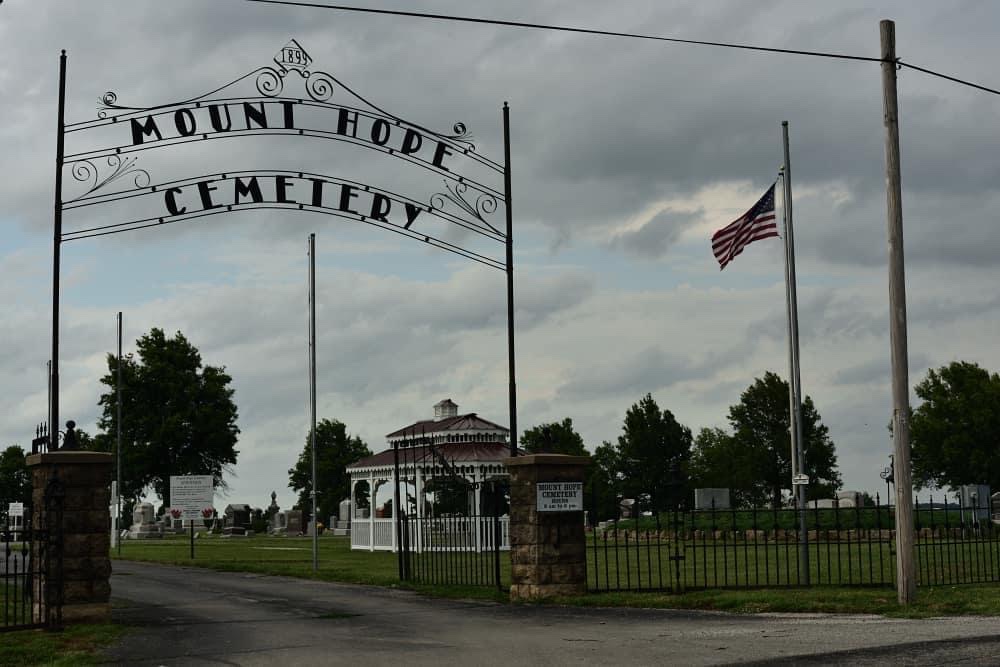 Mount Hope Cemetery cemetery grounds and headstones