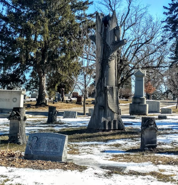 Mount Hope Cemetery grounds