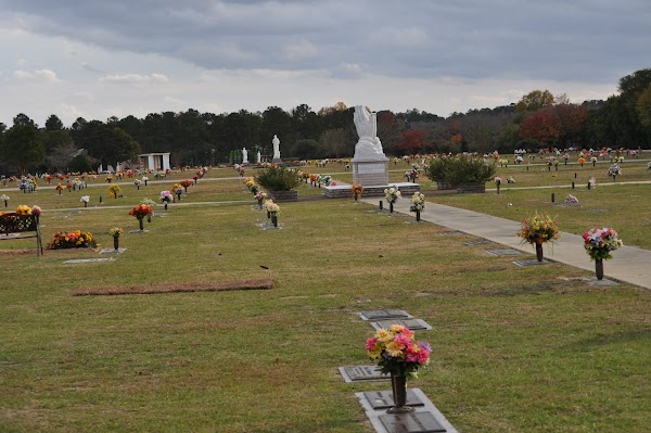 Mount Hope Cemetery & Mausoleum grounds