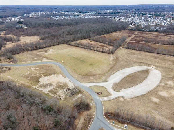 Mount Laurel Memorial Park grounds