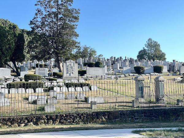 Mount Lebanon Cemetery grounds