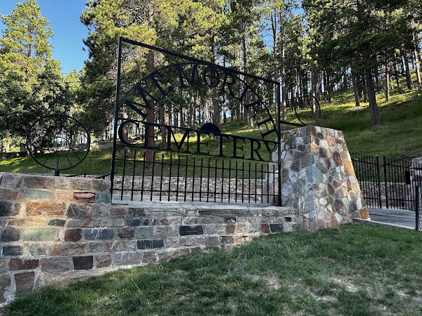 Mount Moriah Cemetery grounds