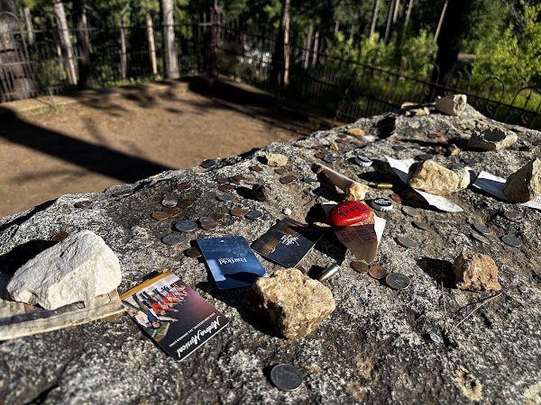 Mount Moriah Cemetery grounds