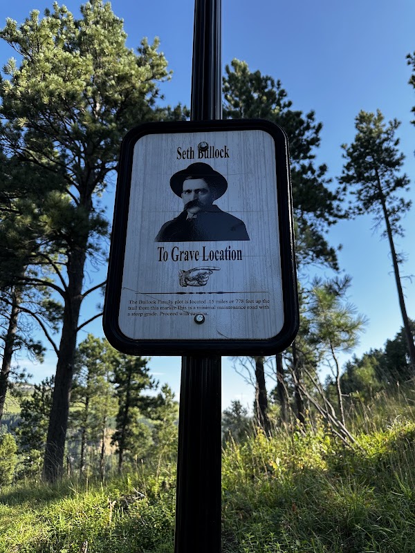 Mount Moriah Cemetery grounds