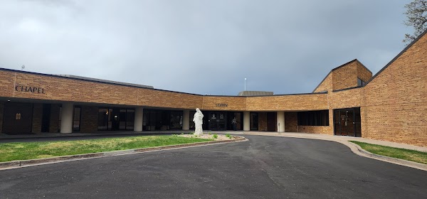 Mount Olivet Catholic Cemetery grounds