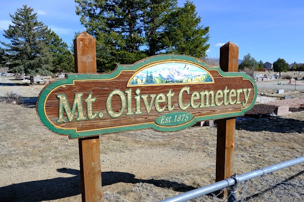 Mount Olivet Cemetery grounds