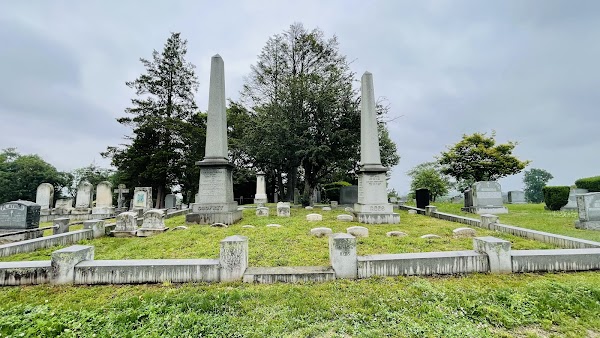 Mount Olivet Cemetery grounds