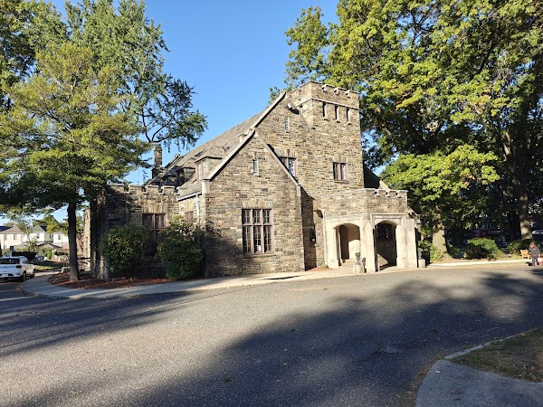Mount Olivet Cemetery grounds