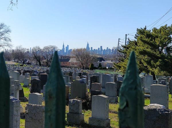 Mount Olivet Cemetery grounds